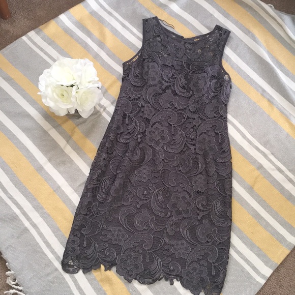 Adrianna Papell Dresses & Skirts - Lace Cocktail Dress
